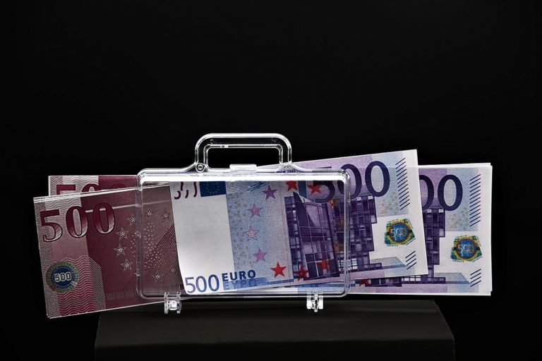 money-kleptocracy-aml